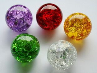 Cracked effect glass balls, different colors
